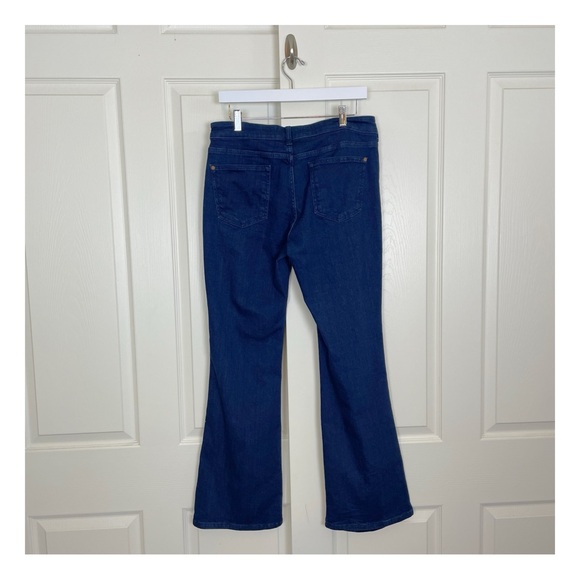 Anthropologie Pilcro The Icon Flare Jeans - Picture 5 of 10
